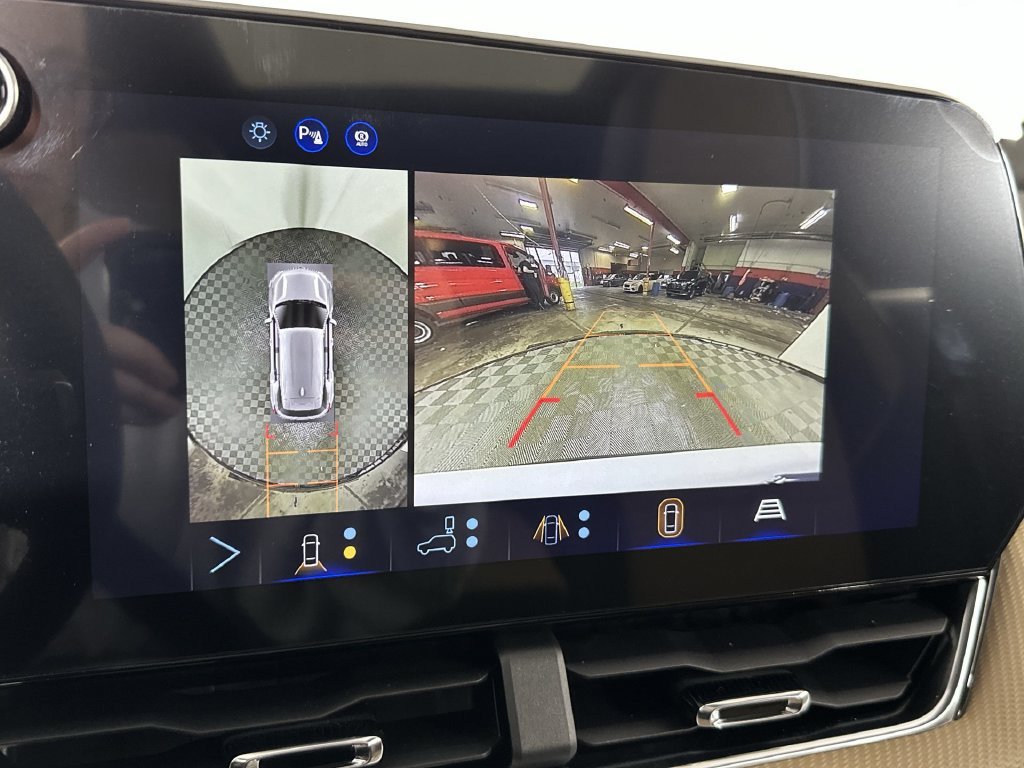 New 2027 Chevrolet Equinox ACTIV w/ Safety and Technology Package AWD/4WD image 16