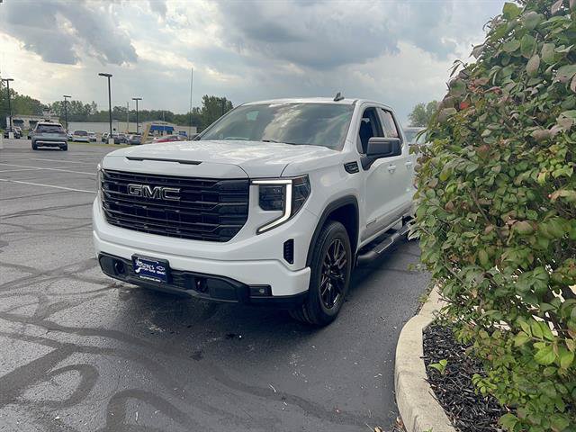 Used 2023 GMC Sierra 1500 Elevation AWD/4WD image 3