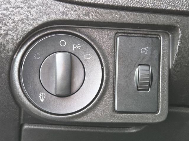 Used 2010 Ford Focus SE FWD image 8