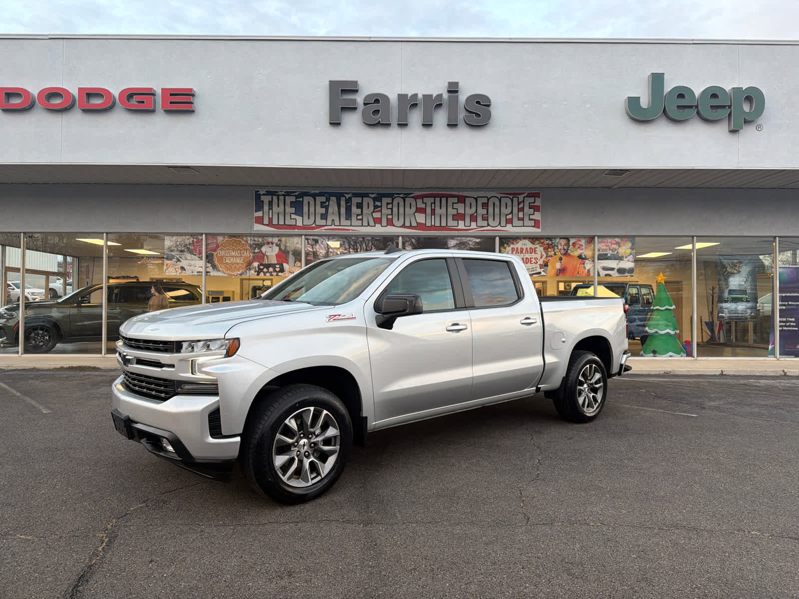 Used 2022 Chevrolet Silverado 1500 RST image 1