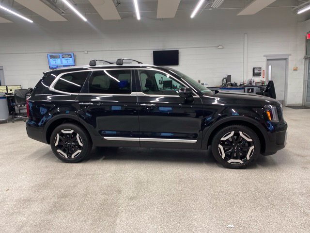 Used 2025 Kia Telluride S AWD/4WD image 4