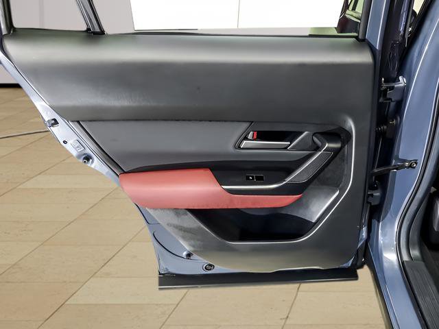 Used 2025 MAZDA CX-50 AWD 2.5 Hybrid w/ Premium Pkg image 23