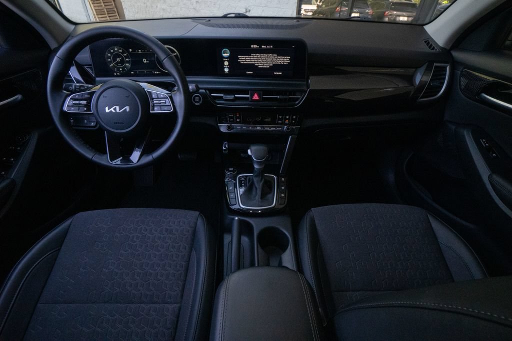 Used 2024 Kia Seltos S AWD/4WD image 19