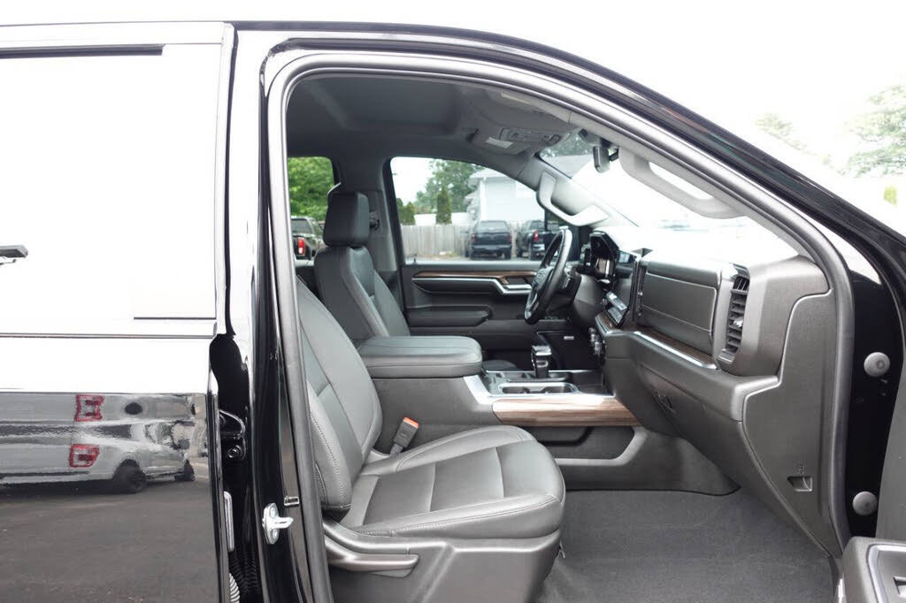 Used 2023 Chevrolet Silverado 1500 RST w/ True North Edition Plus AWD/4WD image 36