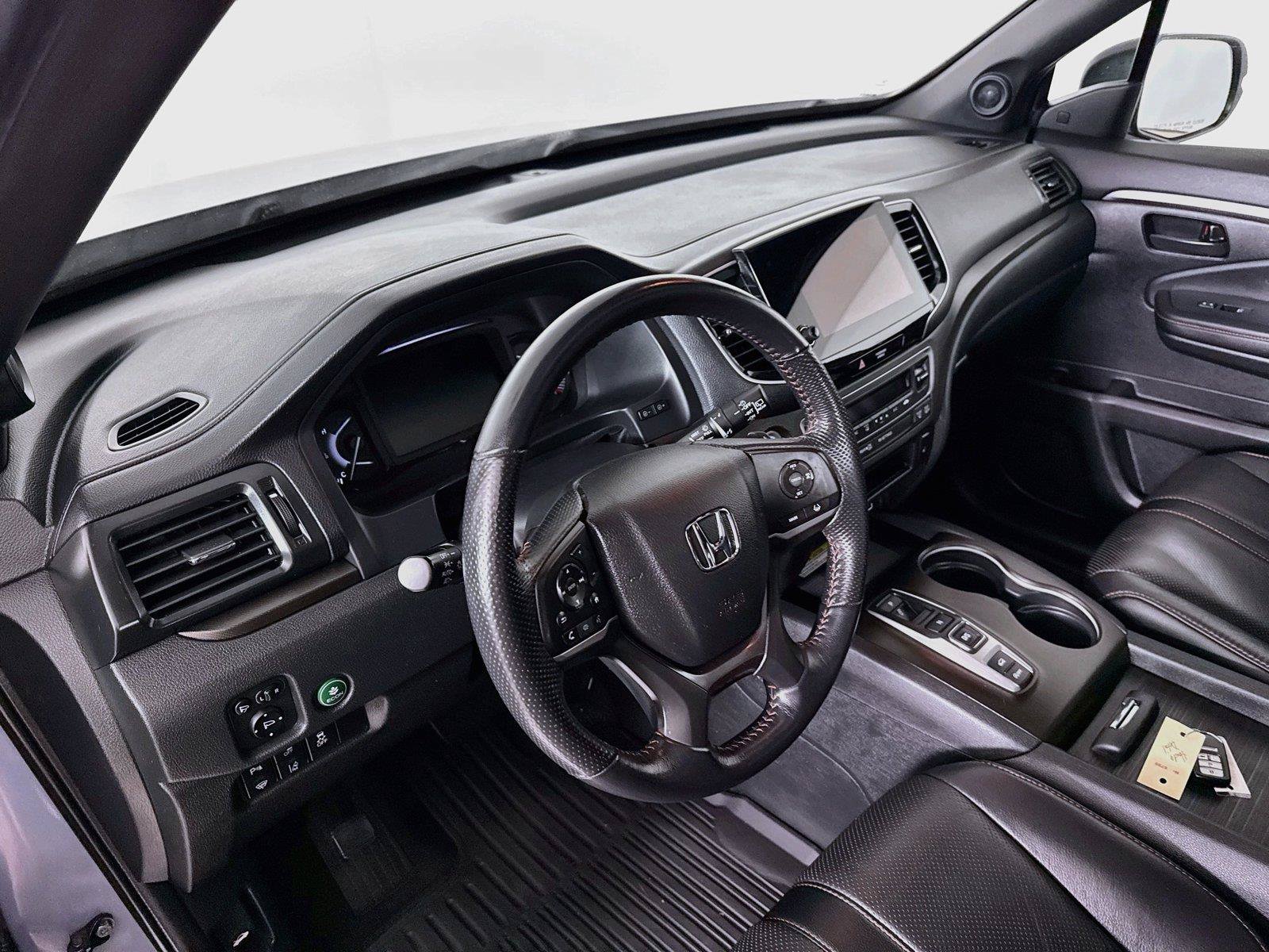 Used 2023 Honda Passport TrailSport image 25