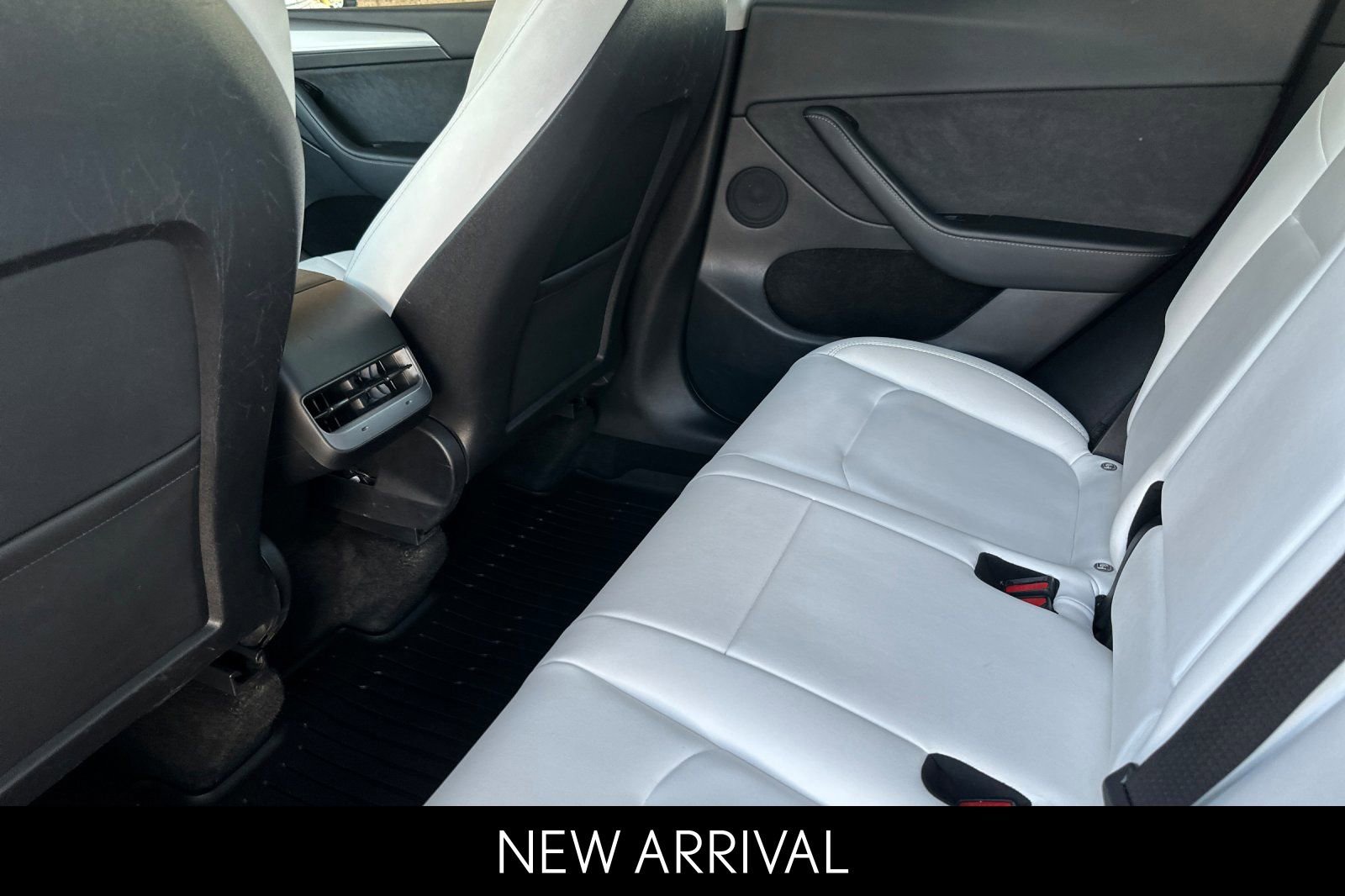 Used 2022 Tesla Model Y Performance image 14