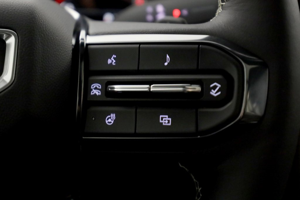 Used 2025 GMC Yukon Denali Ultimate image 24