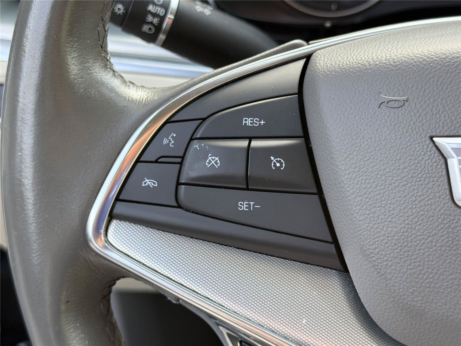 Used 2022 Cadillac XT5 Premium Luxury FWD image 25