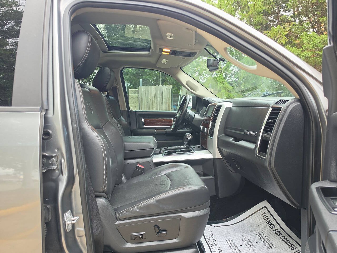 Used 2010 Dodge Ram 1500 Truck Laramie AWD/4WD image 10