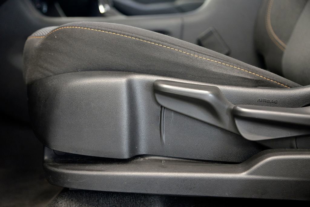 Used 2019 Chevrolet Traverse LS FWD image 16