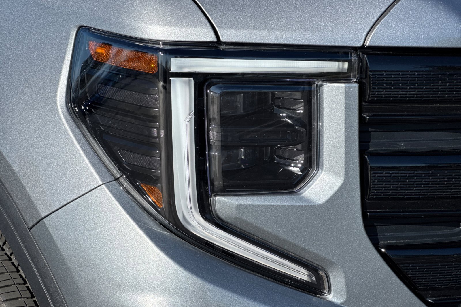 Used 2025 GMC Sierra 1500 Elevation image 43