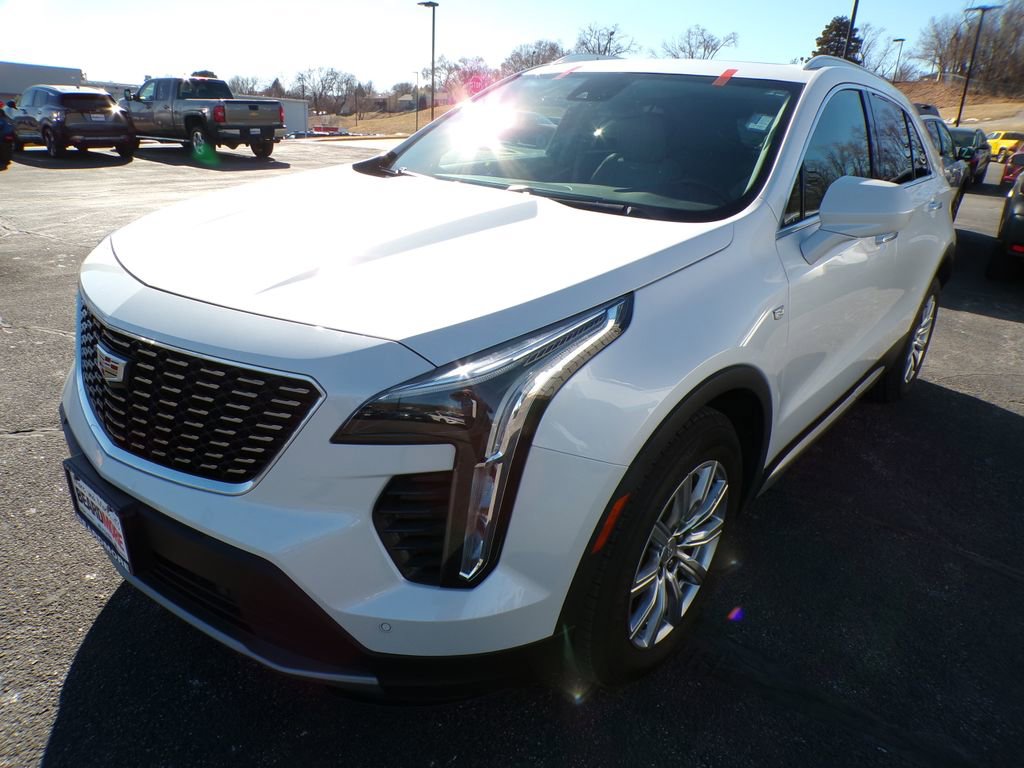Used 2020 Cadillac XT4 Premium Luxury w/ Cold Weather Package image 1