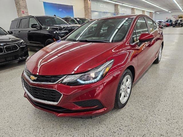 Used 2018 Chevrolet Cruze LT w/ Convenience Package image 1