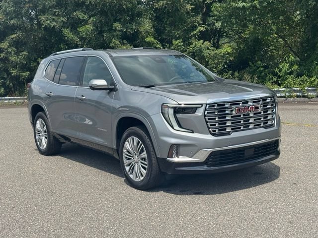 New 2027 GMC Acadia Denali w/ LPO, Floor Liner Package AWD/4WD image 9
