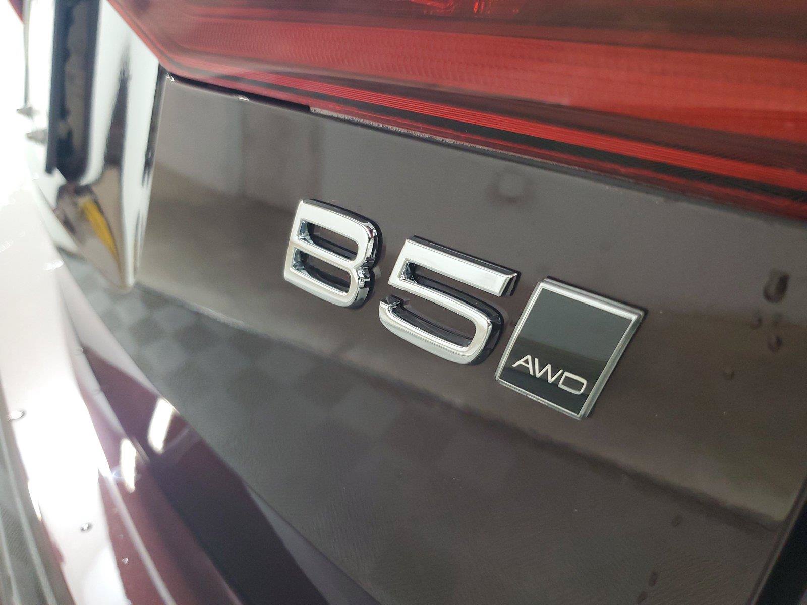New 2026 Volvo XC60 B5 Plus w/ Climate Package AWD/4WD image 8