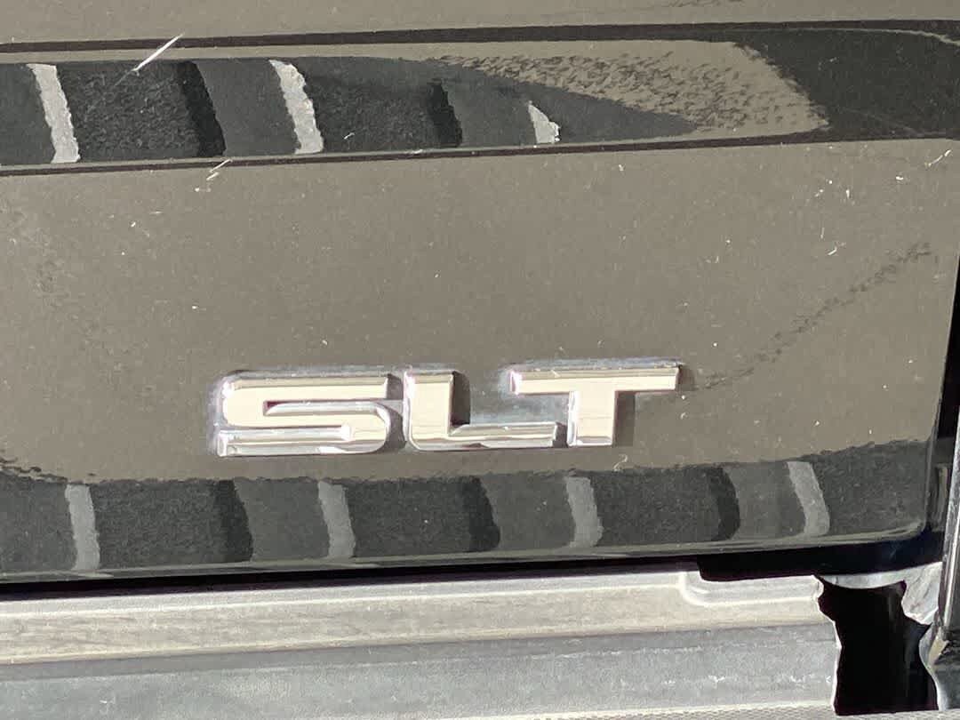 Used 2018 GMC Sierra 1500 SLT w/ SLT Premium Package AWD/4WD image 12