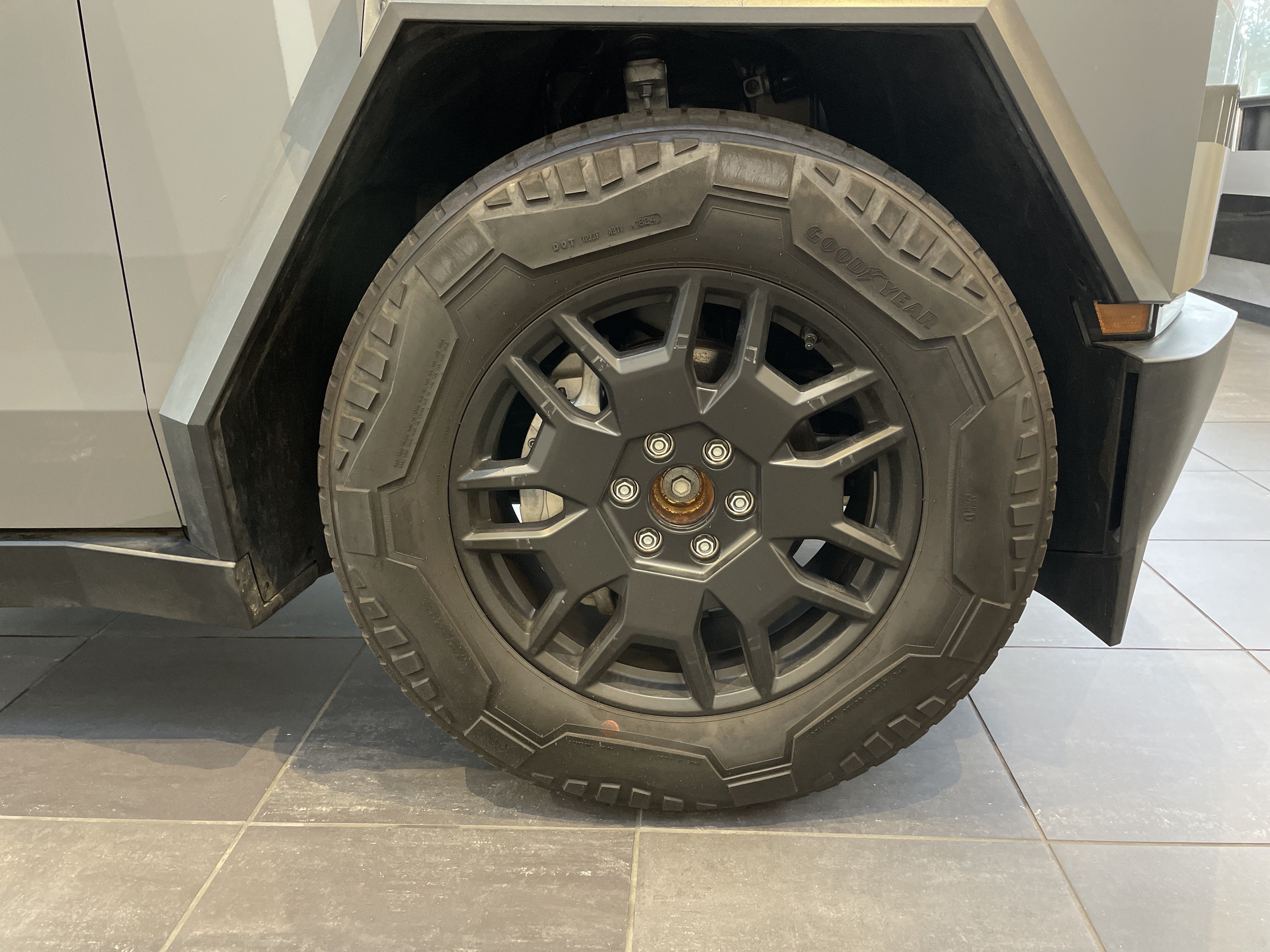Used 2024 Tesla Cybertruck Cyberbeast AWD/4WD image 12