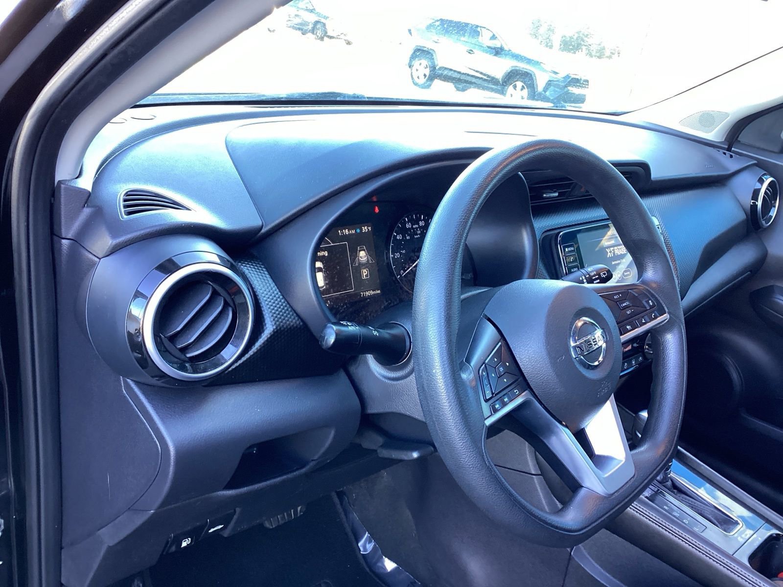 Used 2021 Nissan Kicks SV FWD image 9