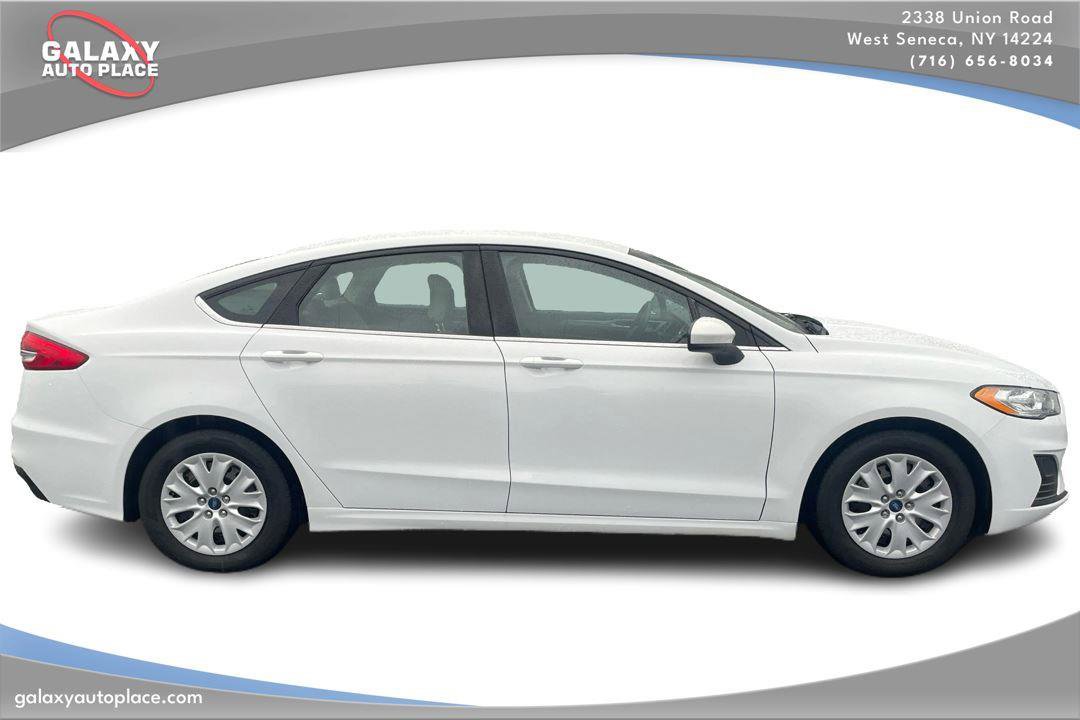 Used 2019 Ford Fusion S image 4