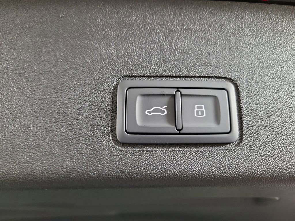 New 2026 Audi Q3 quattro 2.0T image 10
