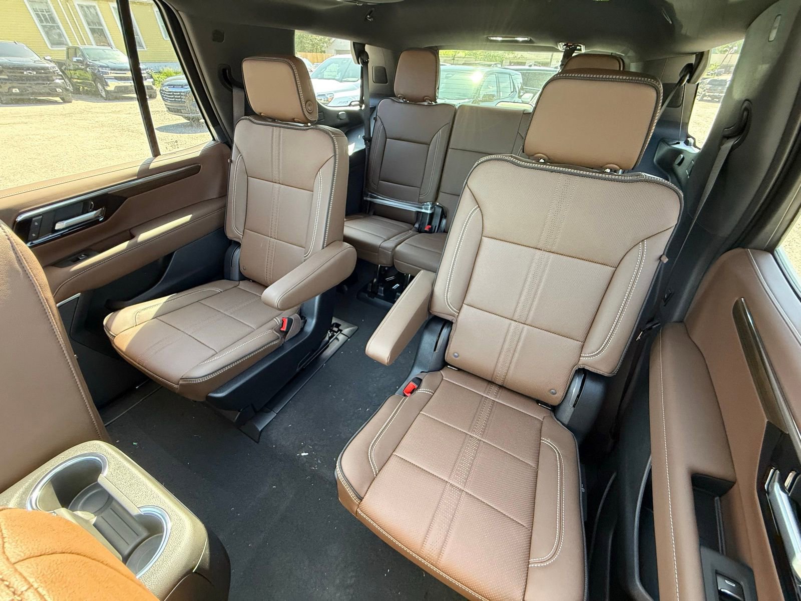 New 2026 Chevrolet Tahoe High Country AWD/4WD image 10