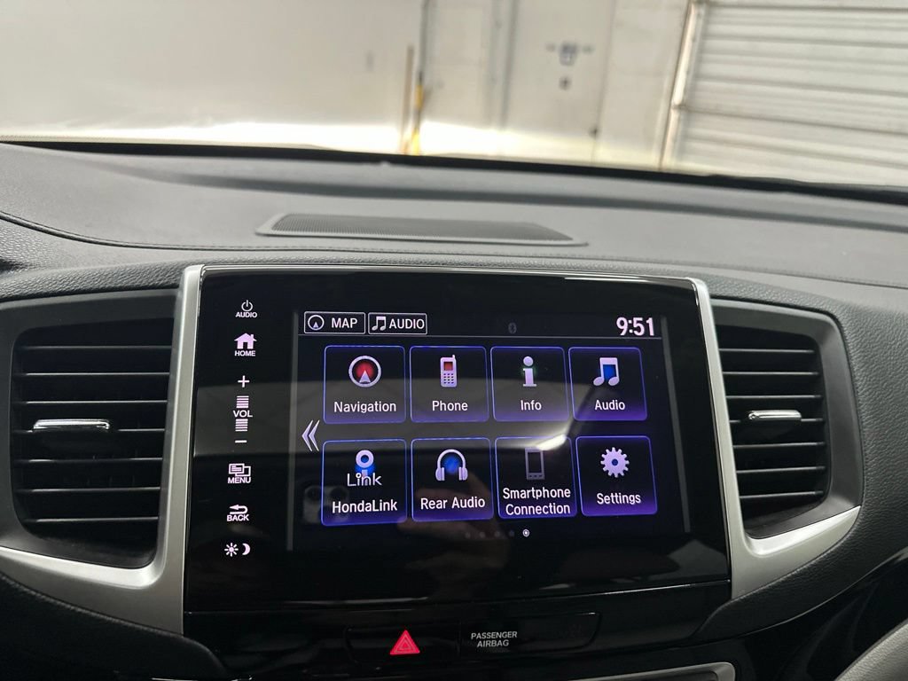 Used 2018 Honda Pilot Elite image 17