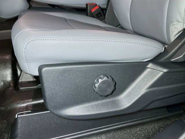 New 2026 Ford F350 XL w/ XL Chrome Package image 13