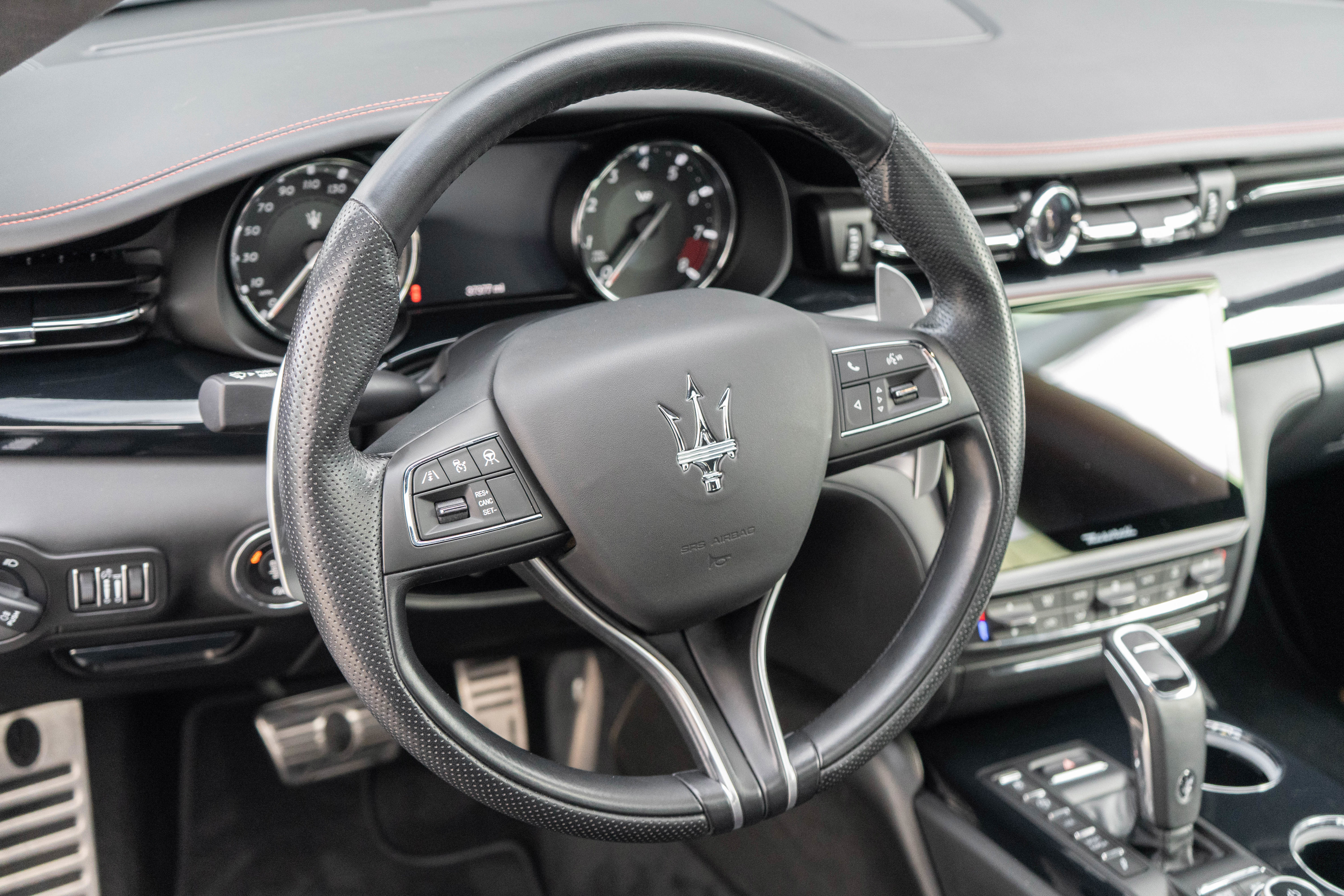 Used 2021 Maserati Quattroporte Trofeo RWD image 12