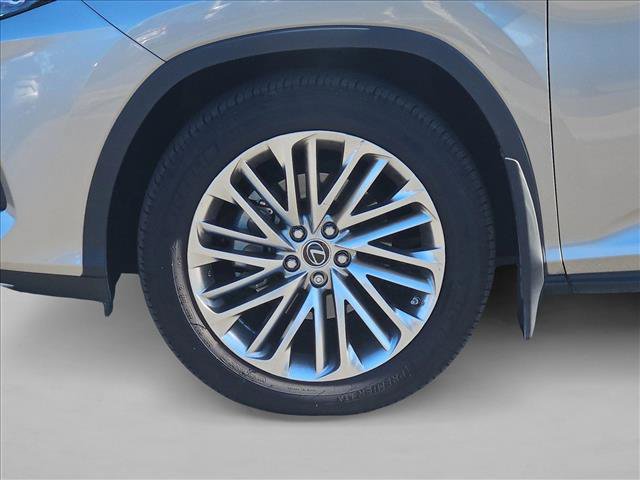 Used 2022 Lexus RX 450h AWD w/ Luxury Package image 15