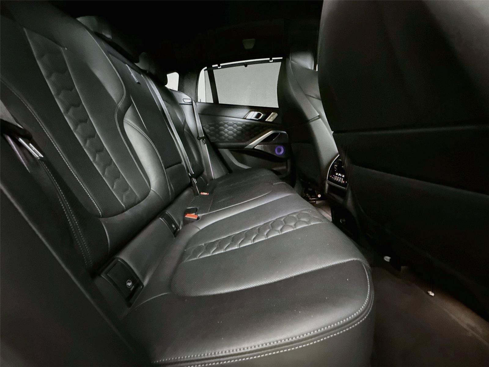Used 2020 BMW X6 M Competition w/ Executive Package AWD/4WD image 9