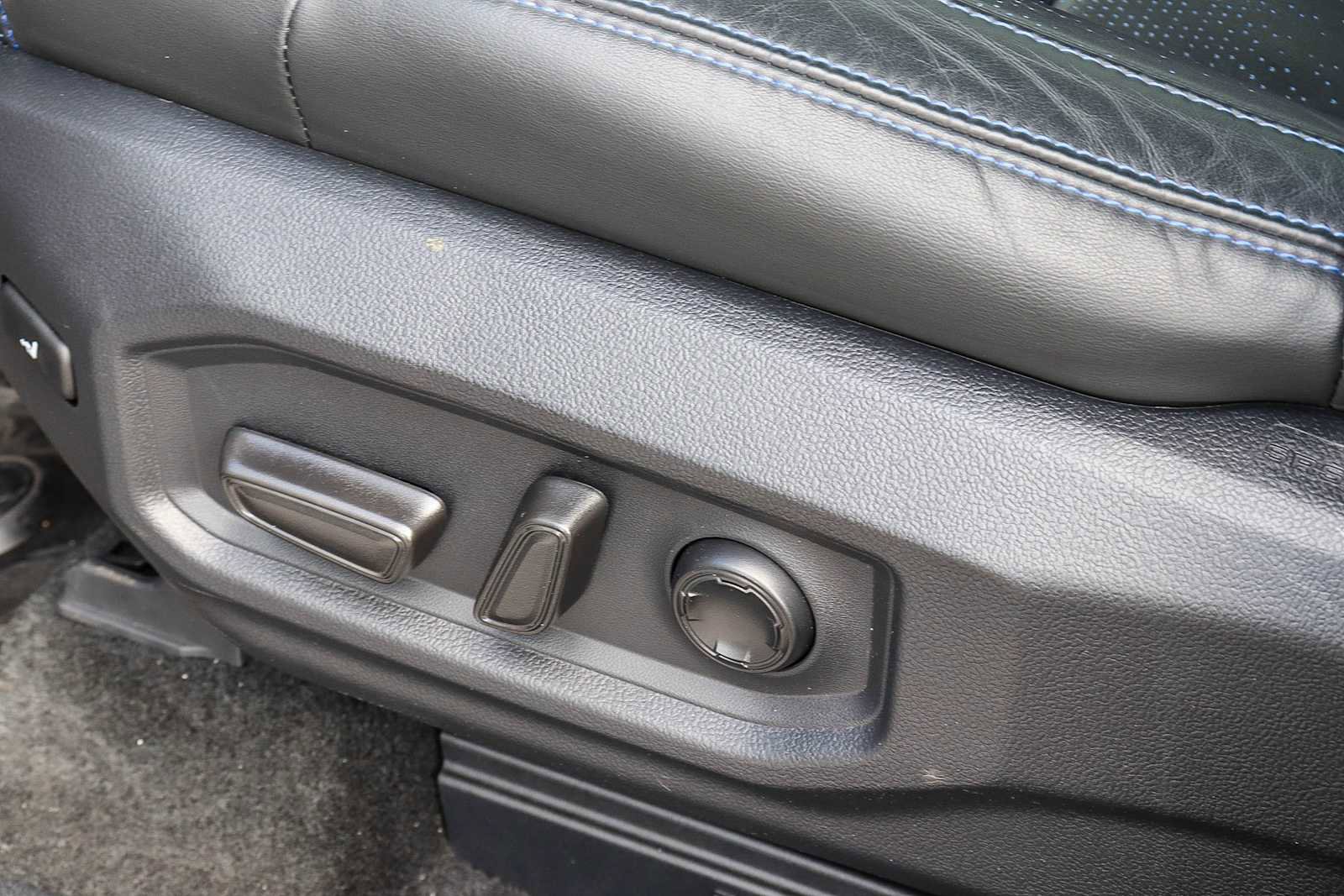 Used 2025 Toyota Sequoia Platinum image 24