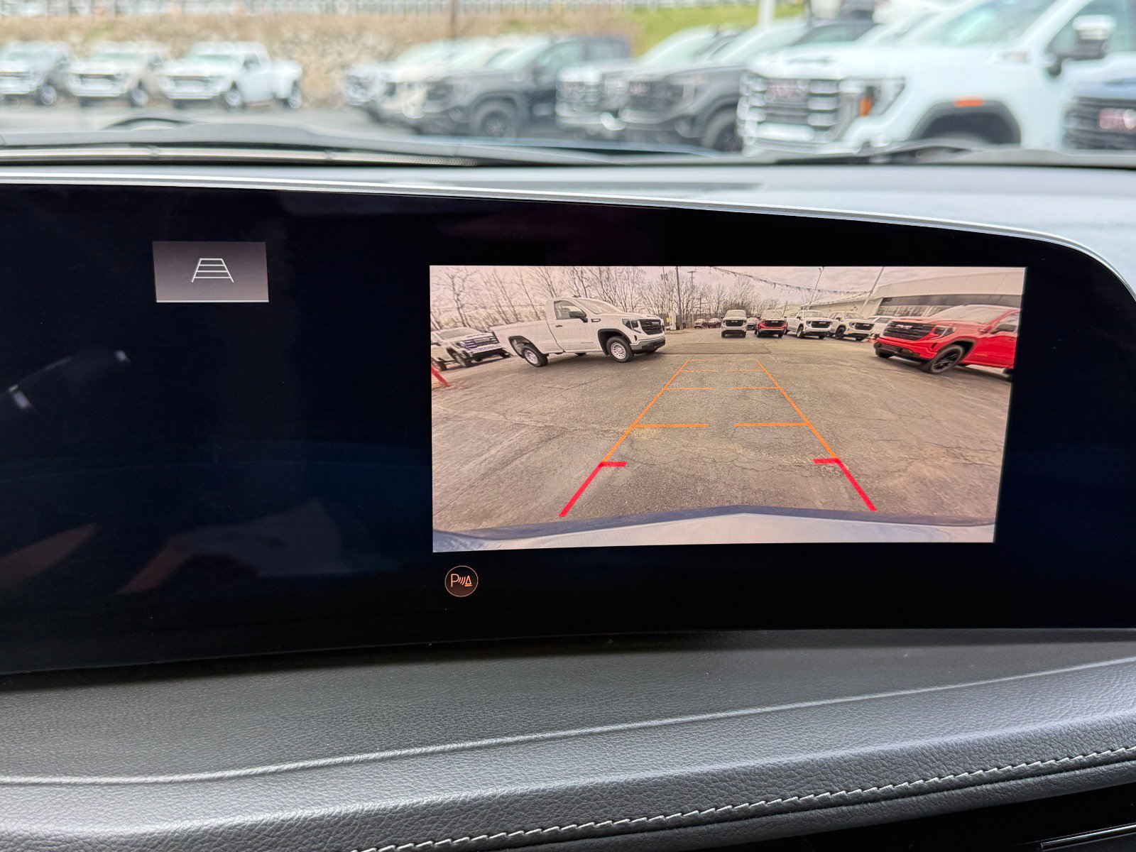 Used 2024 Cadillac XT4 Premium Luxury image 34
