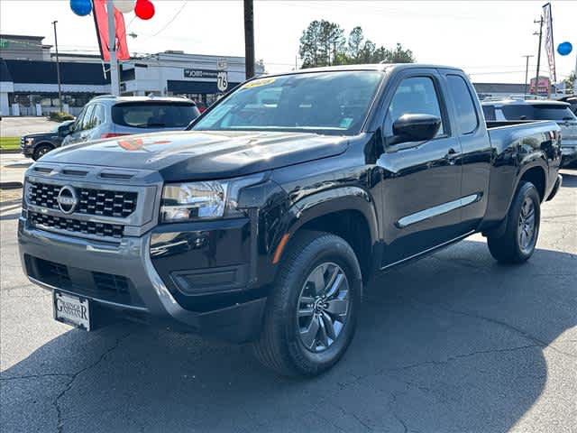 Used 2025 Nissan Frontier SV RWD image 7
