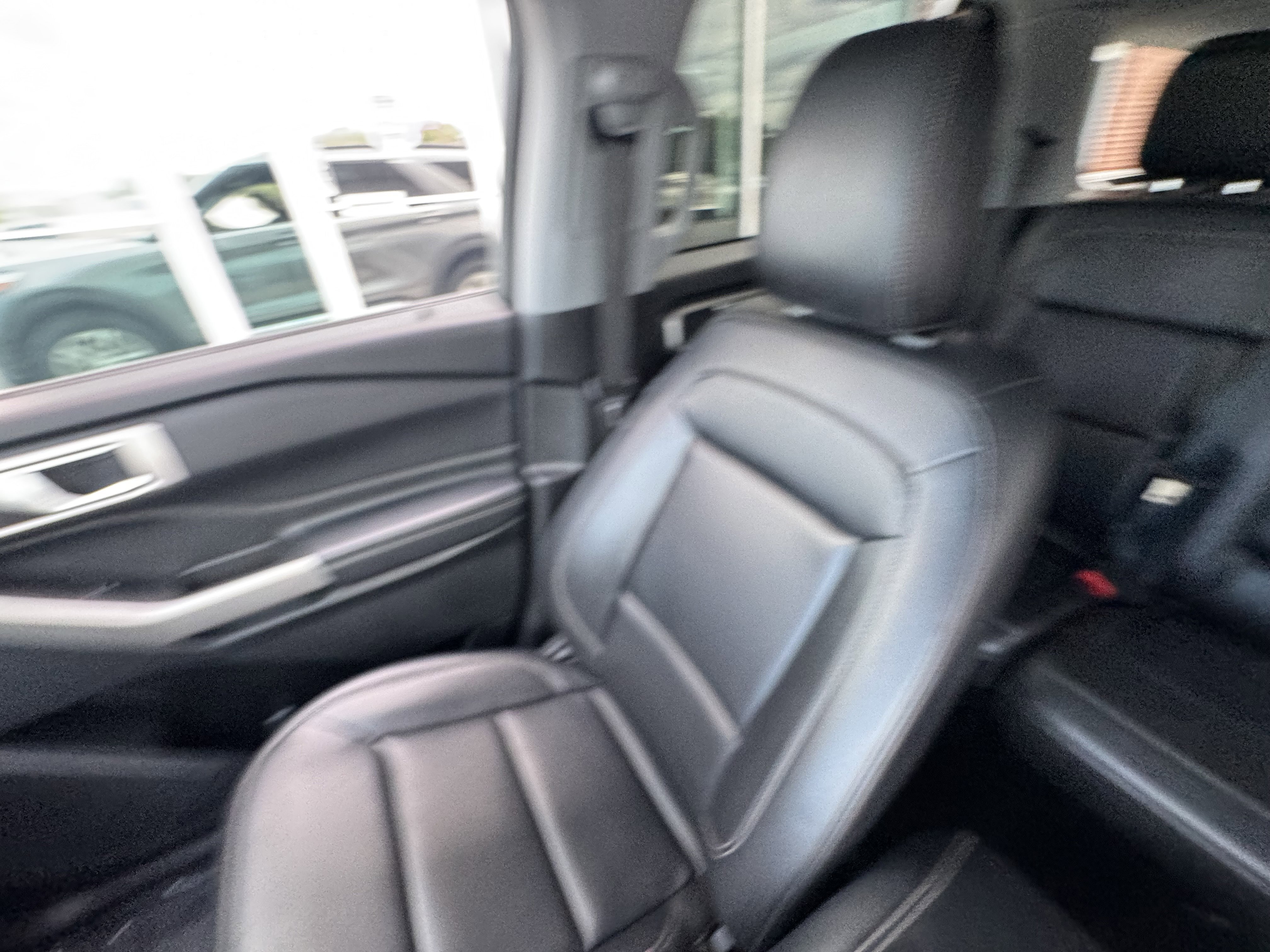 Used 2024 Ford Explorer XLT w/ Equipment Group 202A image 16