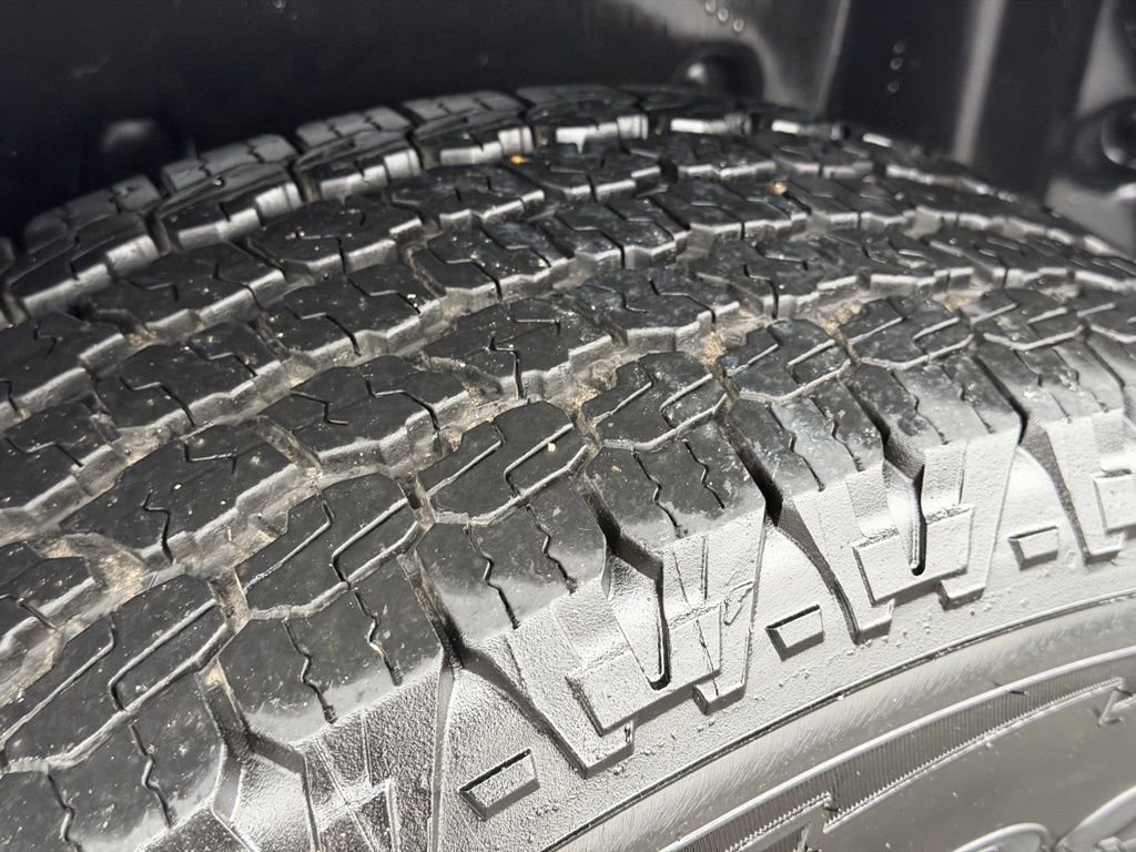 Used 2018 Jeep Wrangler Sport image 34