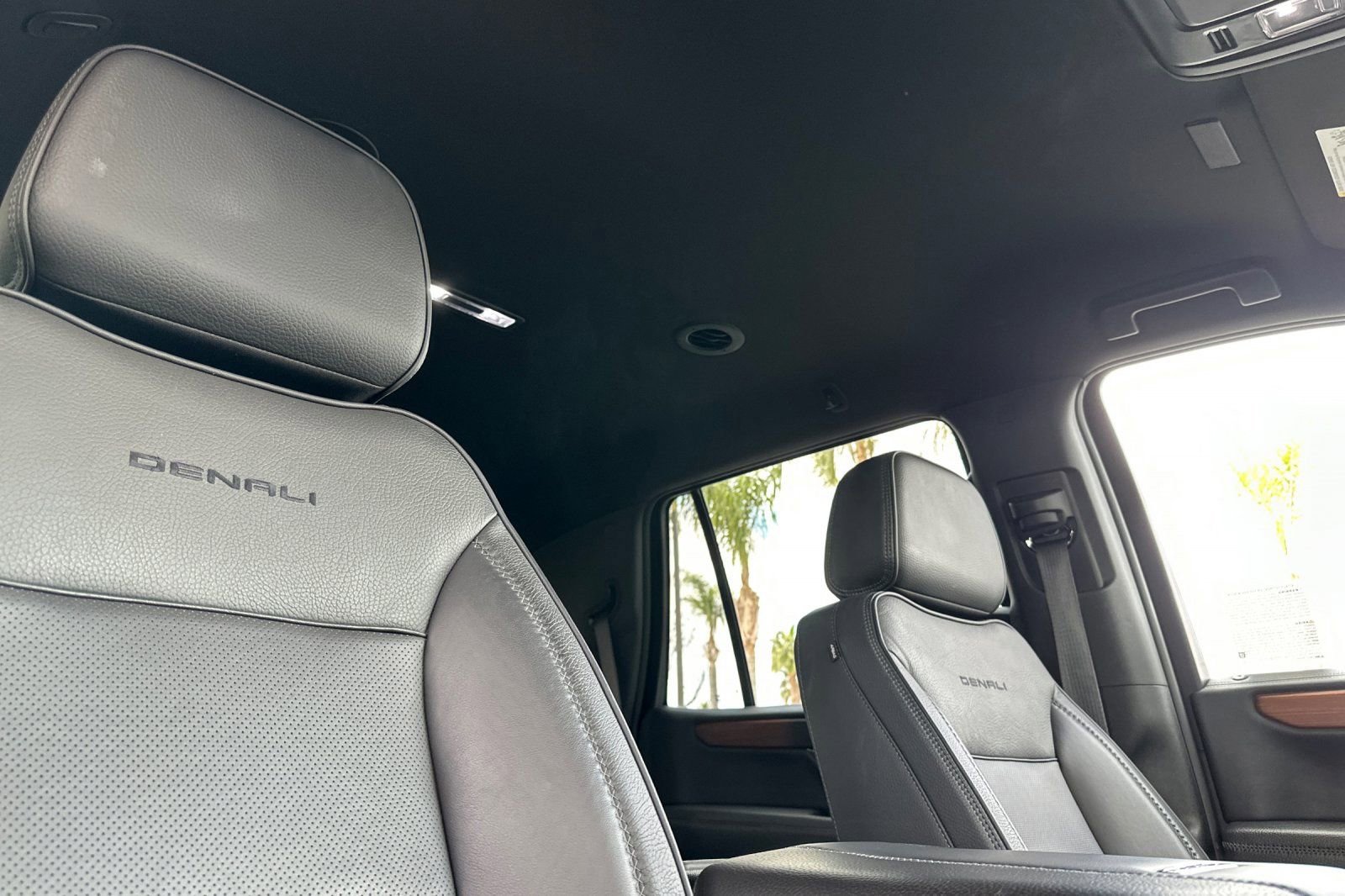 Certified 2025 GMC Yukon Denali image 19