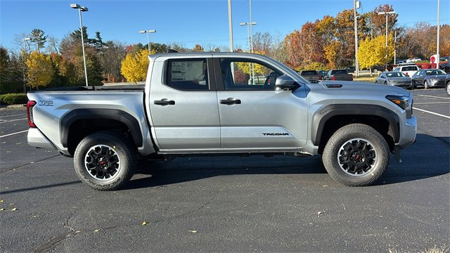 New 2025 Toyota Tacoma TRD Off-Road w/ TRD Off Road Premium Package image 28