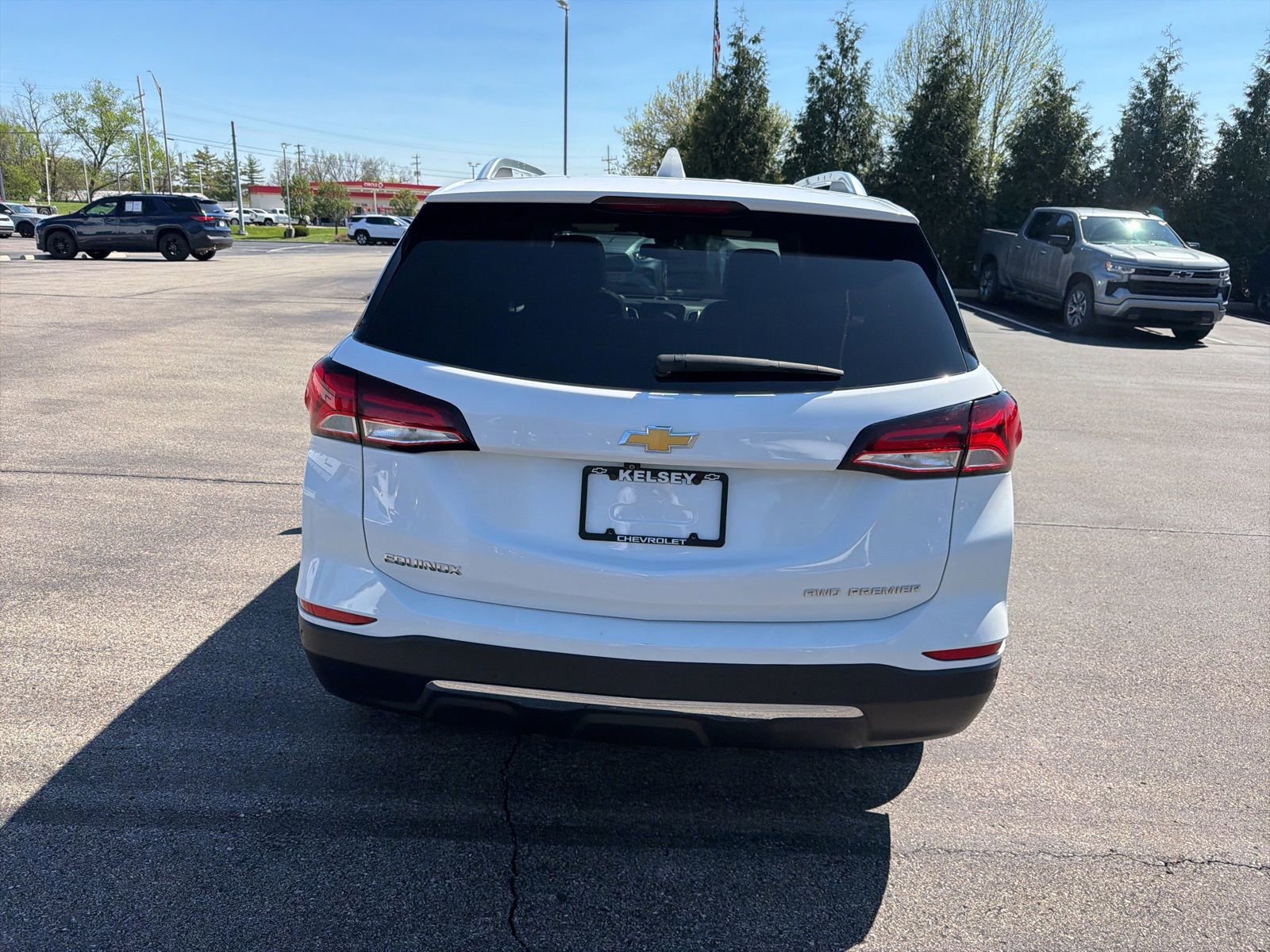 Used 2024 Chevrolet Equinox Premier image 4