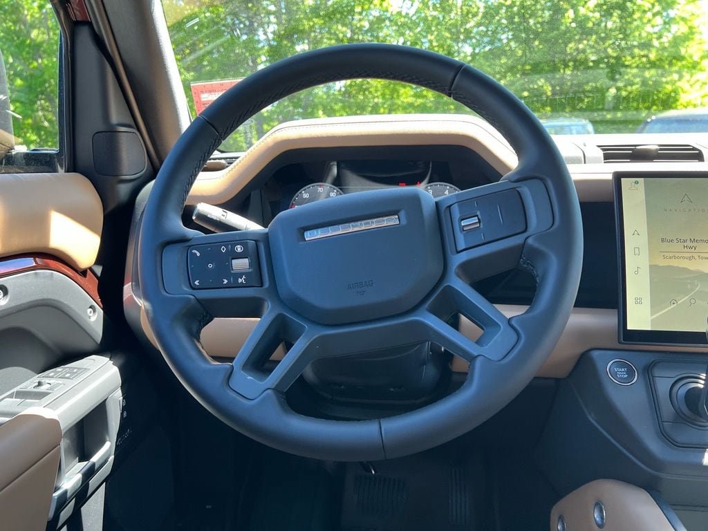 New 2026 Land Rover Defender 130 X-Dynamic SE AWD/4WD image 23