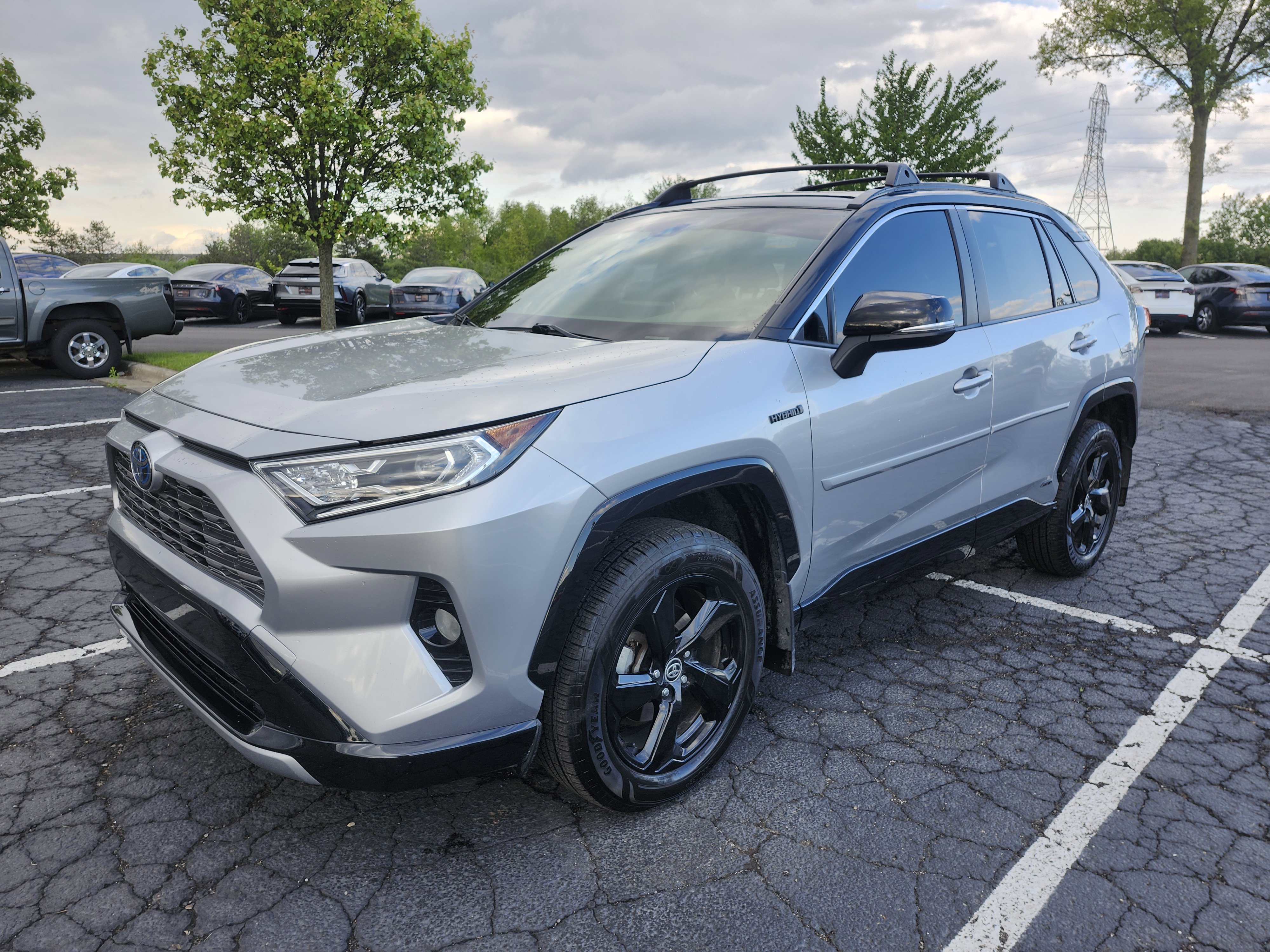 Used 2020 Toyota RAV4 XSE w/ XSE Grade Weather Package AWD/4WD image 17