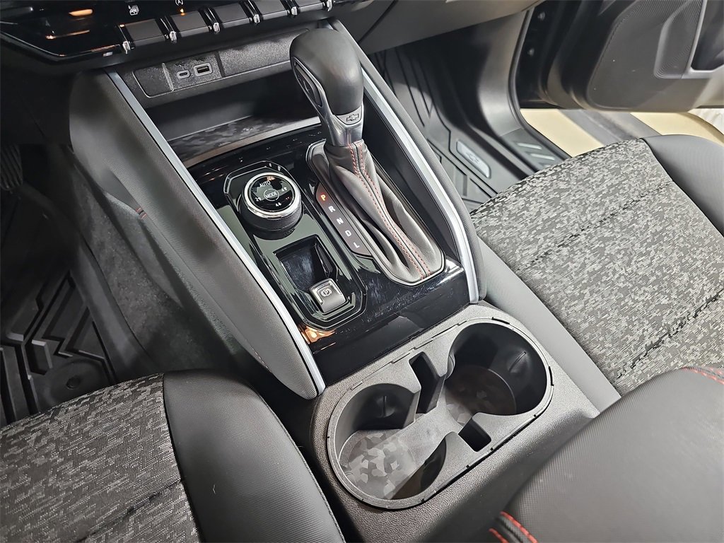 Certified 2023 Chevrolet Colorado Z71 w/ Z71 Convenience Package 2 image 28