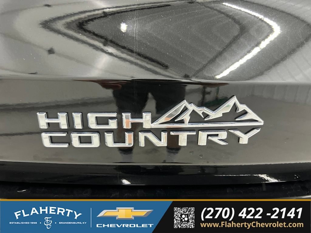 Used 2026 Chevrolet Traverse High Country w/ LPO, Floor Liner Package AWD/4WD image 18