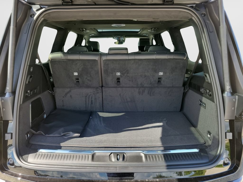 New 2026 Jeep Grand Wagoneer Summit AWD/4WD image 9