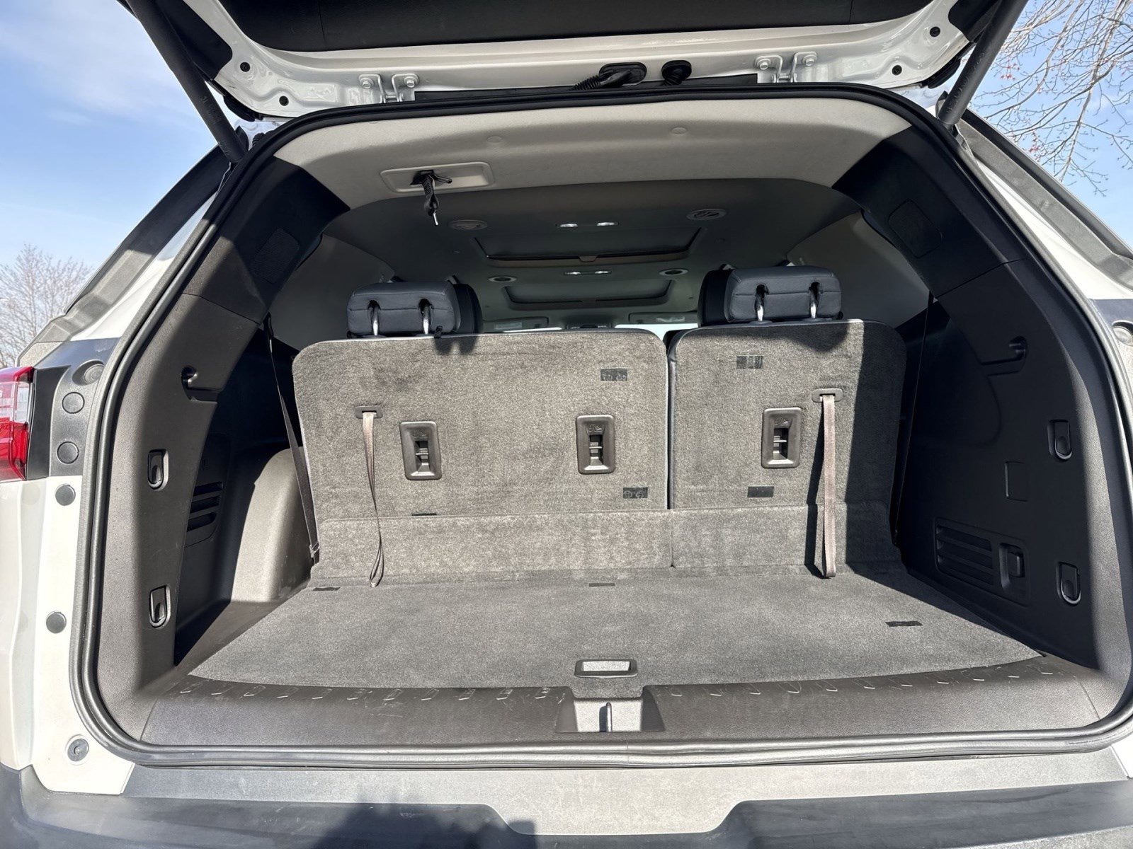 Used 2019 Chevrolet Traverse LT w/ LT Premium Package image 26