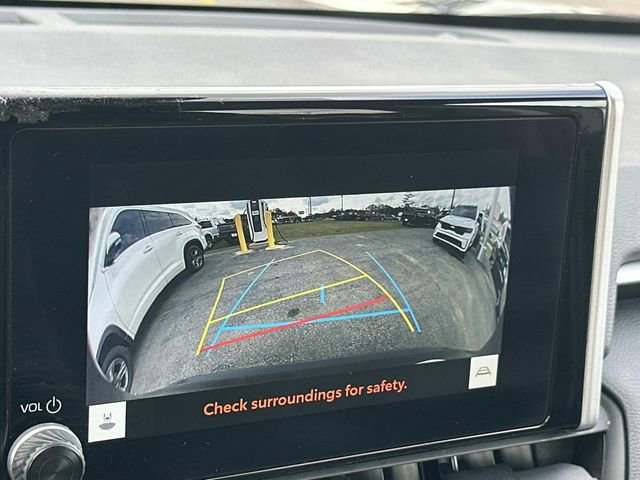 Used 2025 Toyota RAV4 XLE FWD image 26