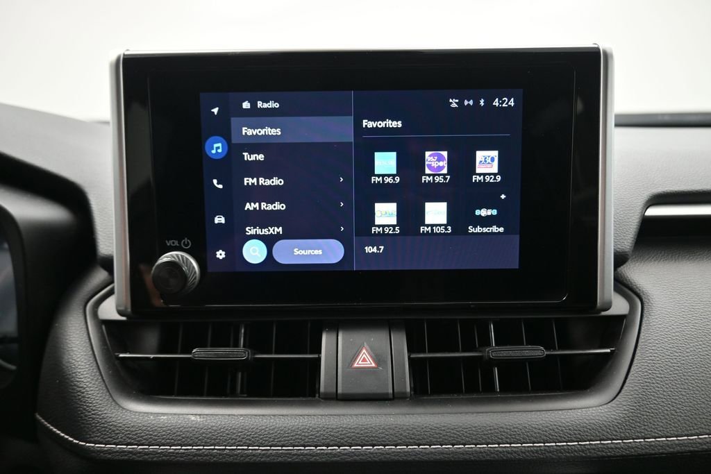 Used 2024 Toyota RAV4 XLE FWD image 7