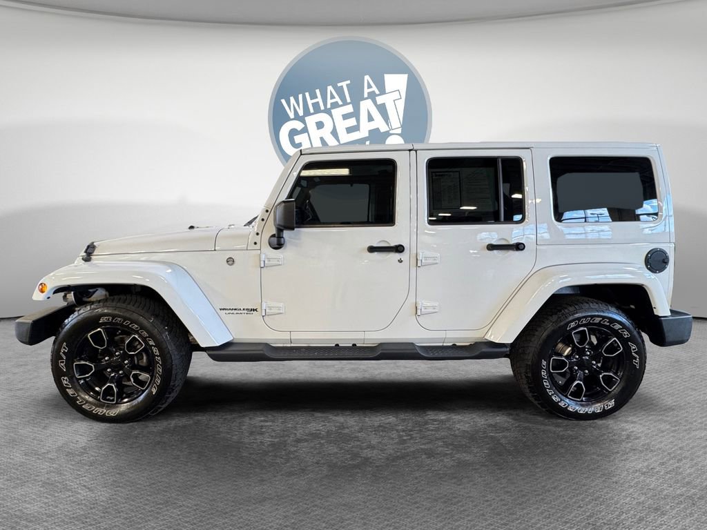 Used 2018 Jeep Wrangler Unlimited Sahara w/ Dual Top Group AWD/4WD image 7
