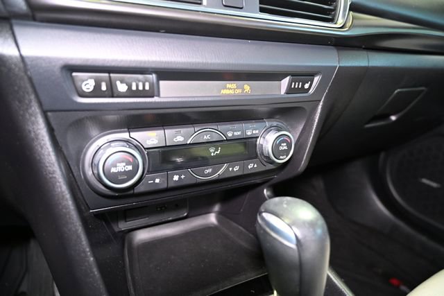 Used 2018 MAZDA MAZDA3 Grand Touring w/ Premium Equipment Package image 31