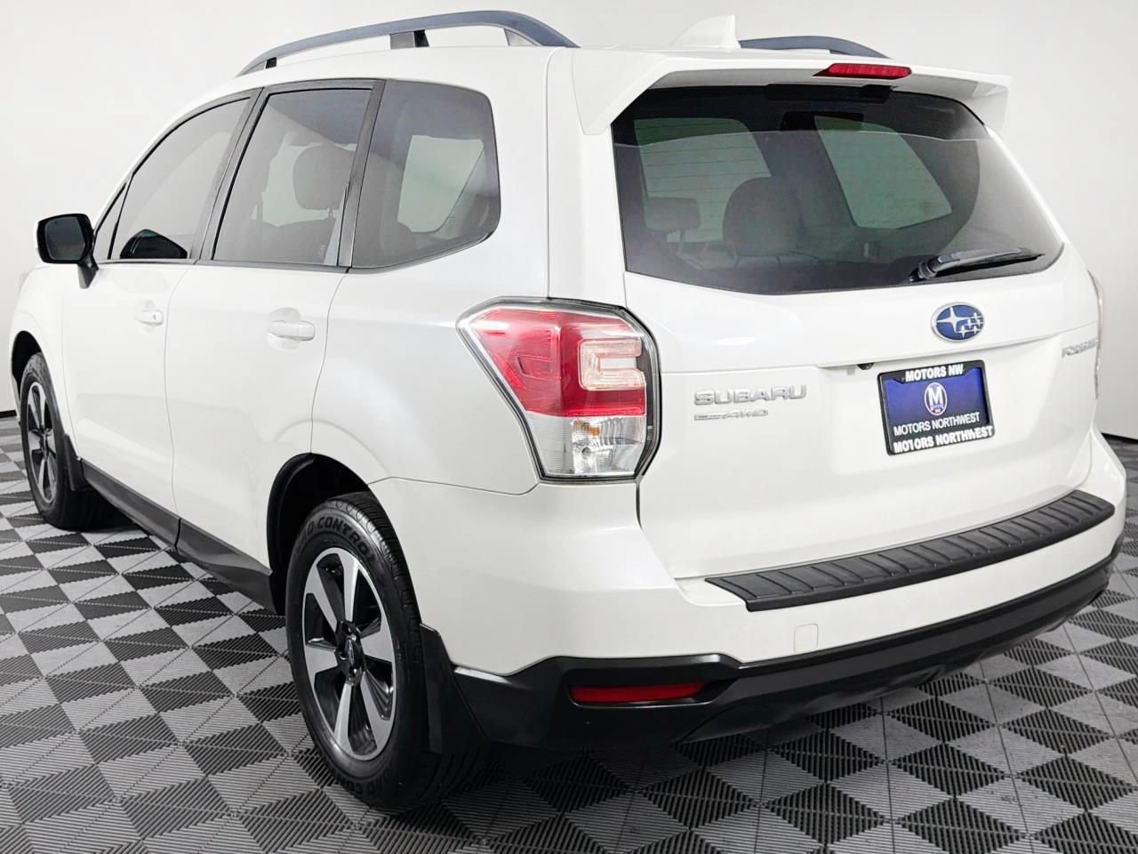 Used 2018 Subaru Forester 2.5i Premium AWD/4WD image 9