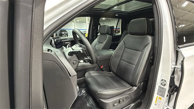 New 2025 Chevrolet Tahoe Premier image 13